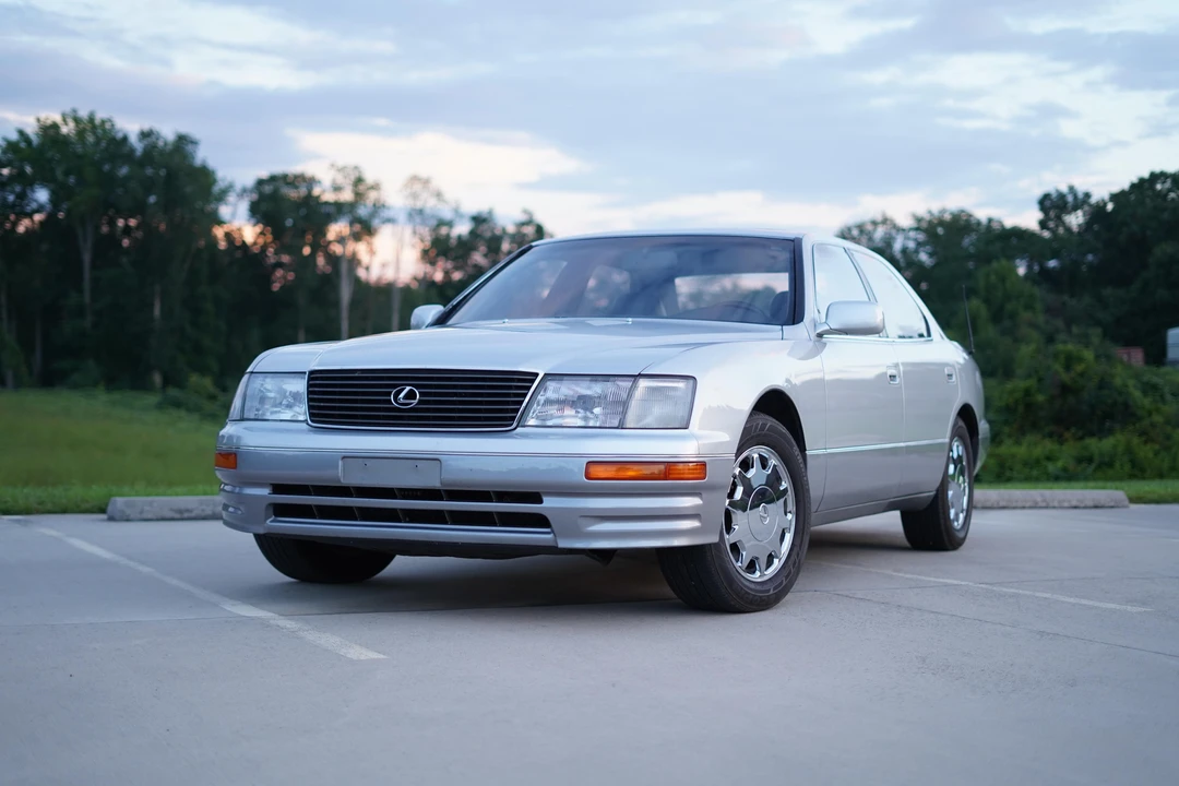 1995 Lexus LS 2nd Gen - Image 7 of 31