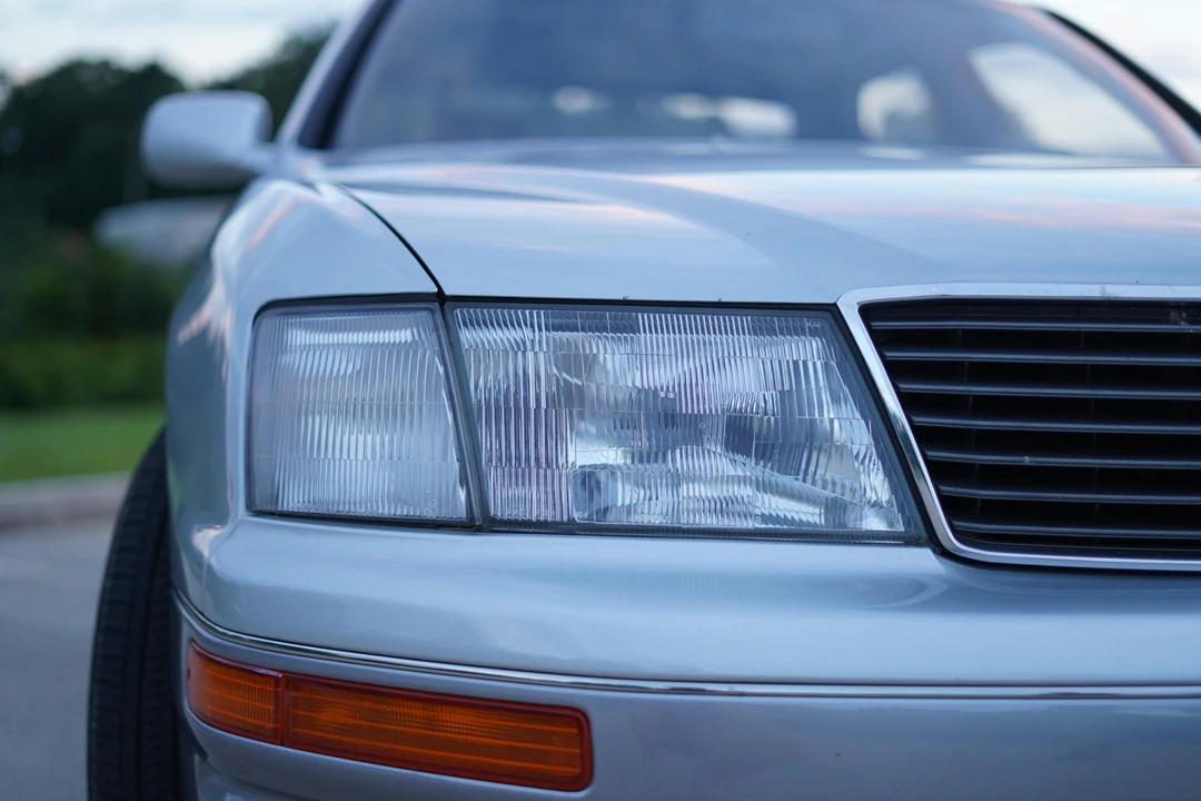 1995 Lexus LS 2nd Gen - Image 13 of 31