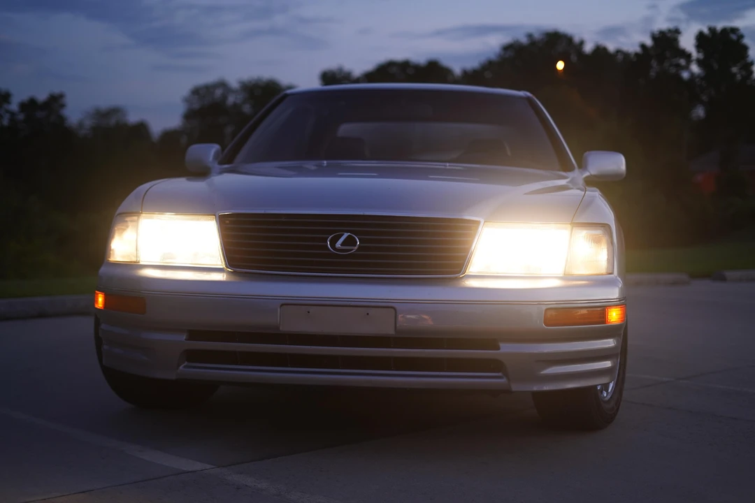 1995 Lexus LS 2nd Gen - Image 6 of 31