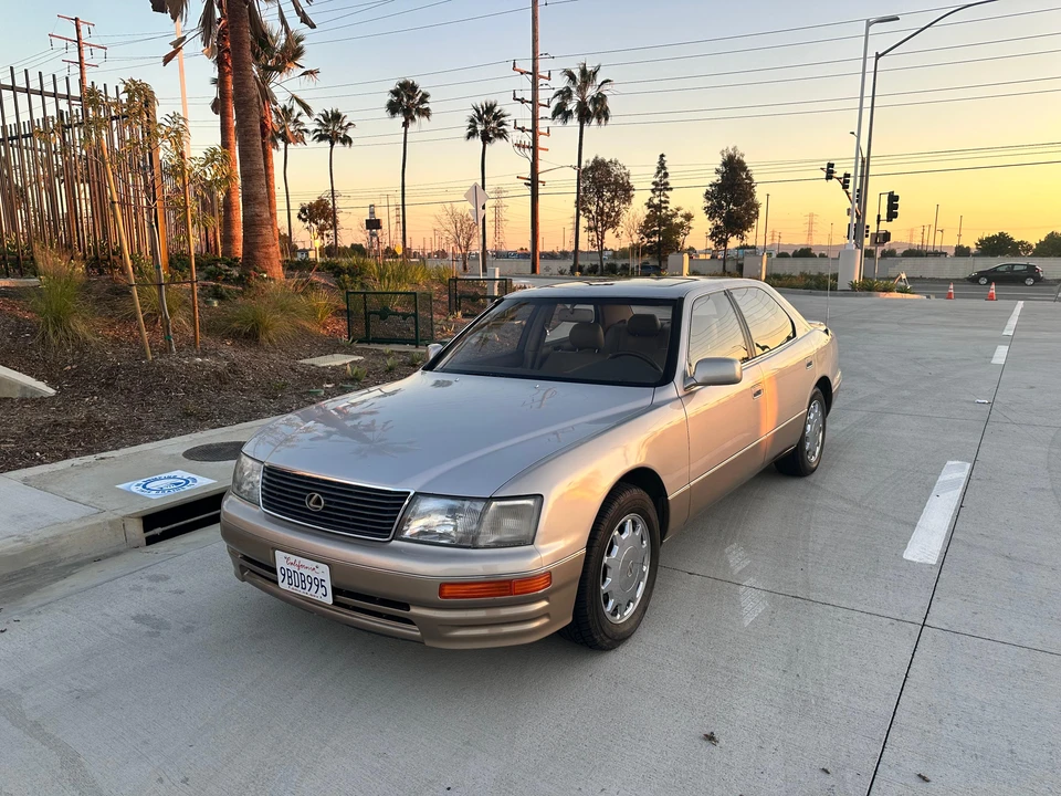 1995 Lexus LS 2nd Gen - Image 8 of 31