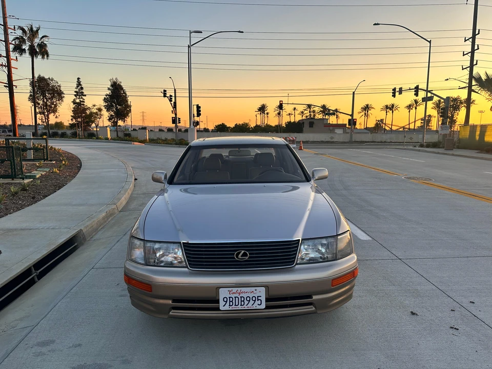 1995 Lexus LS 2nd Gen - Image 6 of 31