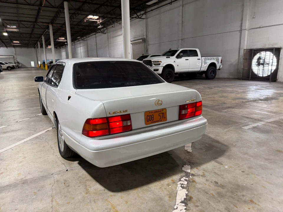 1995 Lexus LS 2nd Gen - Image 7 of 31