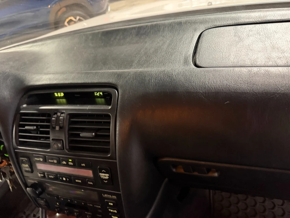 1995 Lexus LS 2nd Gen - Image 27 of 31