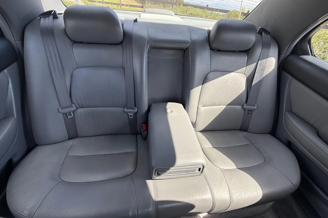 1995 Lexus LS 2nd Gen - Image 21 of 31