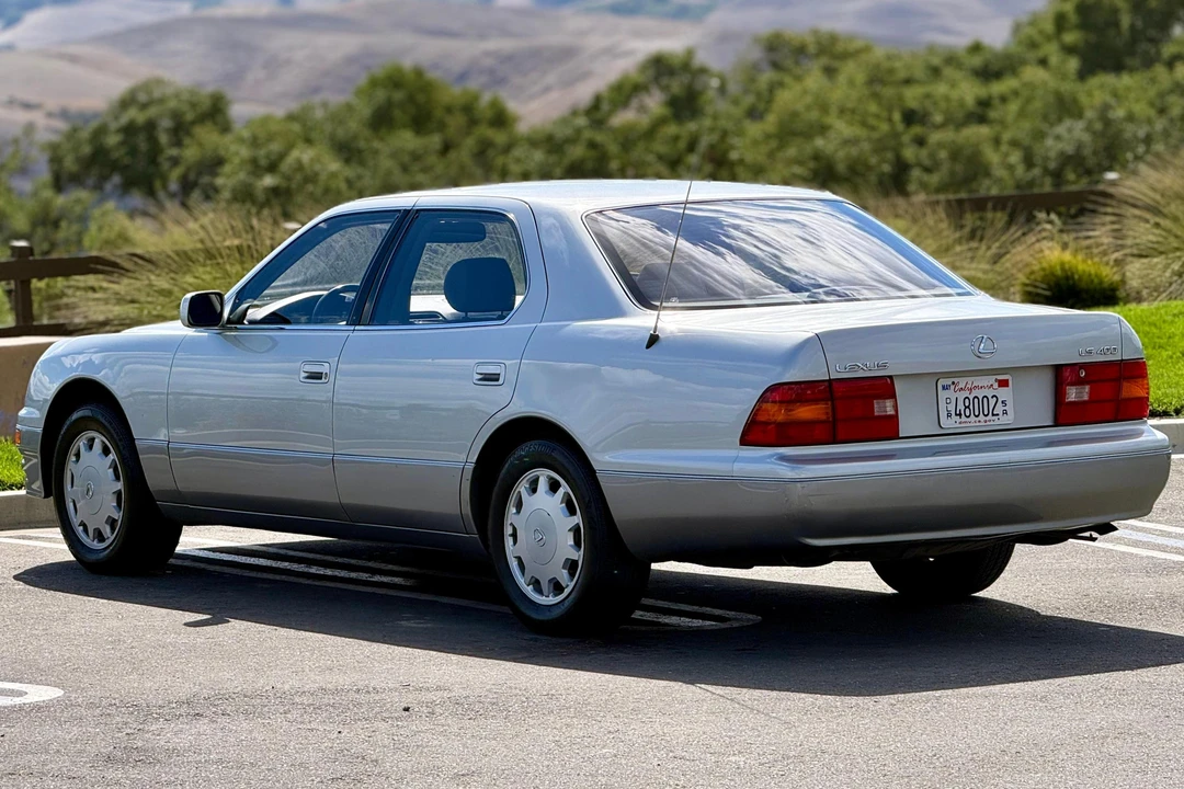 1995 Lexus LS 2nd Gen - Image 4 of 31