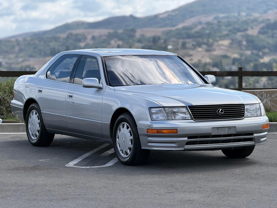 1995 Lexus LS 2nd Gen - Image 8 of 31