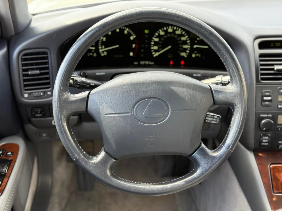 1995 Lexus LS 2nd Gen - Image 30 of 31