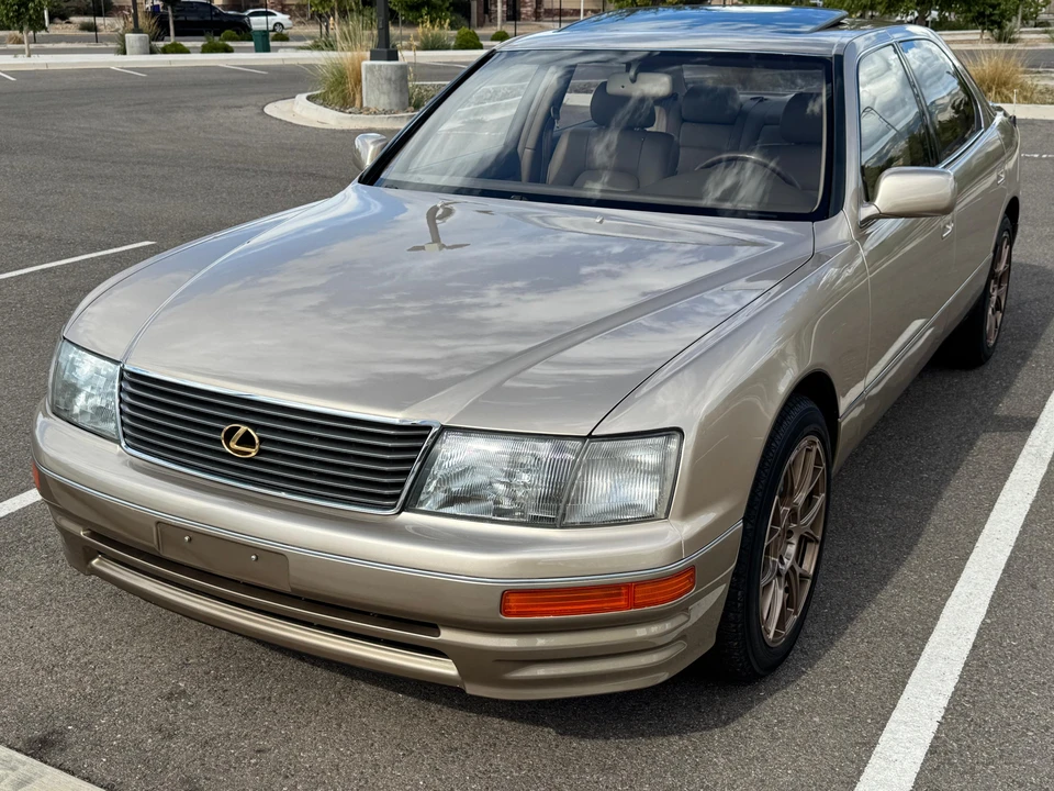 1995 Lexus LS 2nd Gen - Image 8 of 31
