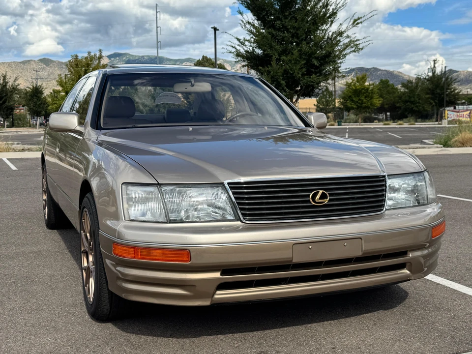 1995 Lexus LS 2nd Gen - Image 20 of 31