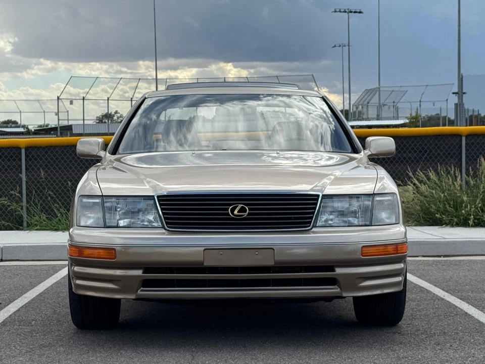 1995 Lexus LS 2nd Gen - Image 7 of 31