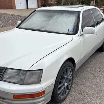 1995 Lexus LS 400