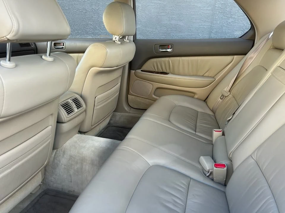 1995 Lexus LS 2nd Gen - Image 16 of 16