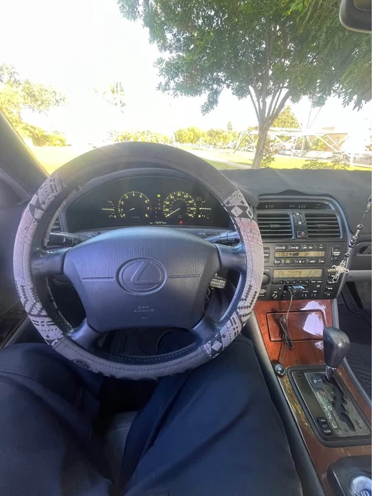 1995 Lexus LS 2nd Gen - Image 4 of 12