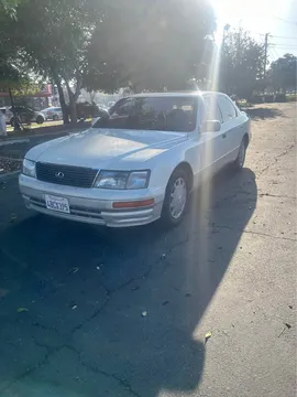 1995 Lexus LS 400