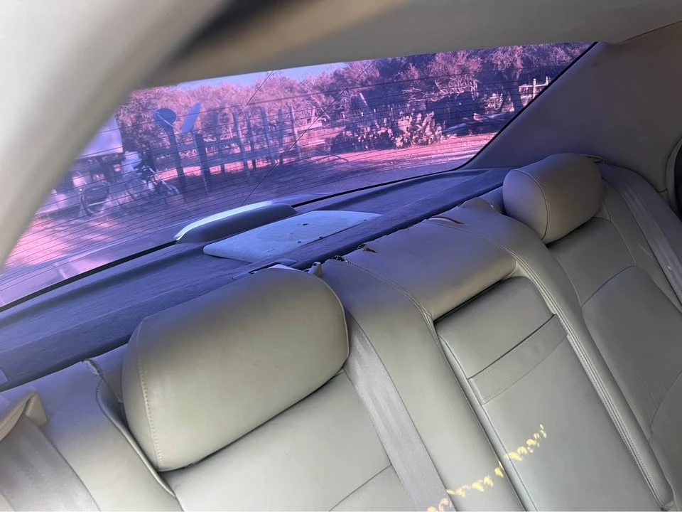 1995 Lexus LS 2nd Gen - Image 7 of 8