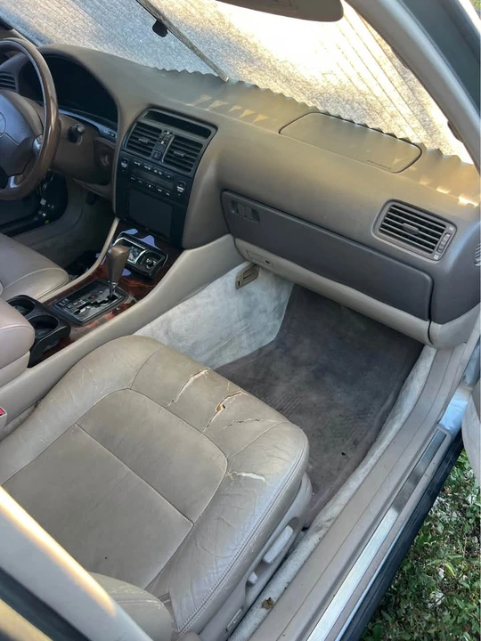 1995 Lexus LS 2nd Gen - Image 5 of 8