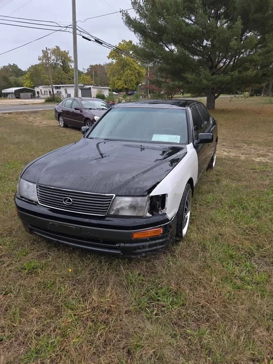 1995 Lexus LS 2nd Gen - Image 5 of 15