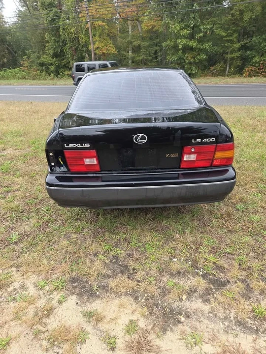 1995 Lexus LS 2nd Gen - Image 4 of 15