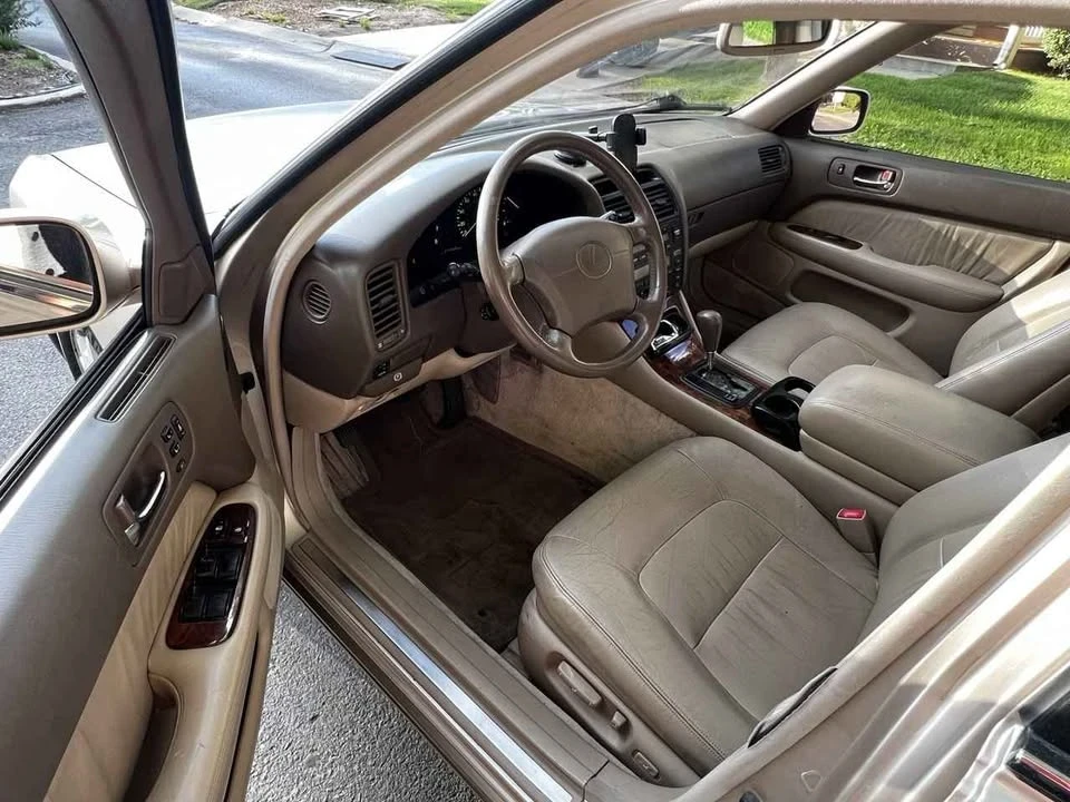 1995 Lexus LS 2nd Gen - Image 10 of 16