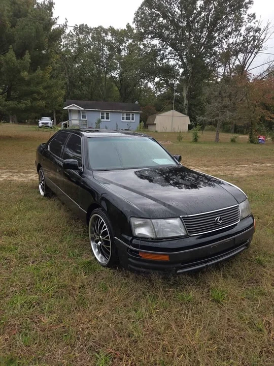 1995 Lexus LS 2nd Gen - Image 3 of 15