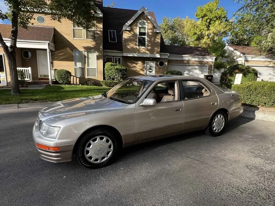 1995 Lexus LS 2nd Gen - Image 5 of 16