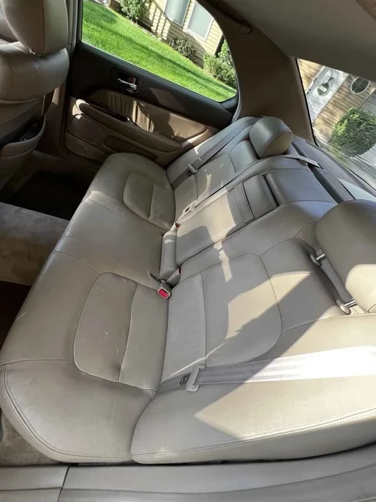 1995 Lexus LS 2nd Gen - Image 14 of 16