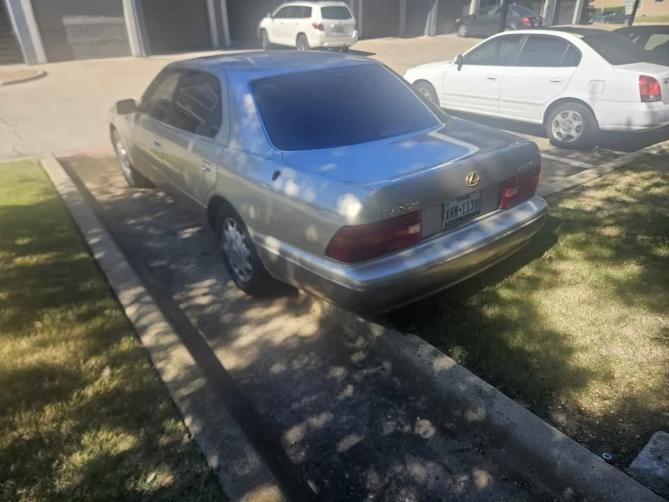 1995 Lexus LS 2nd Gen - Image 4 of 15