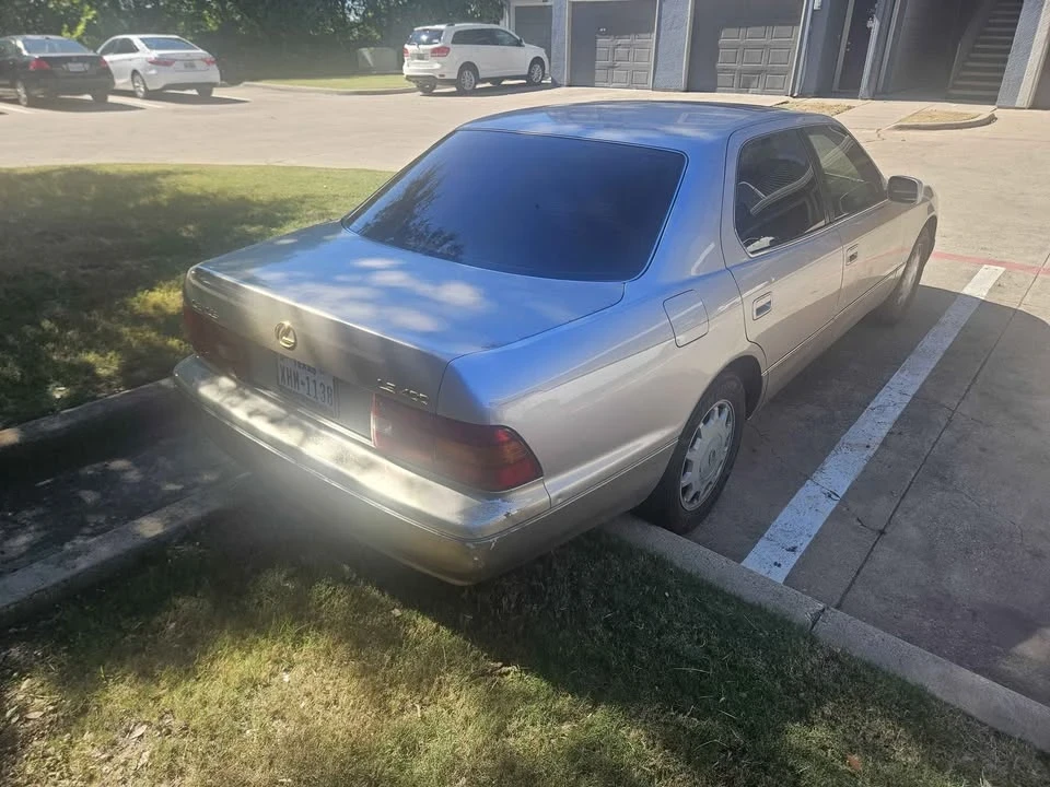 1995 Lexus LS 2nd Gen - Image 6 of 15