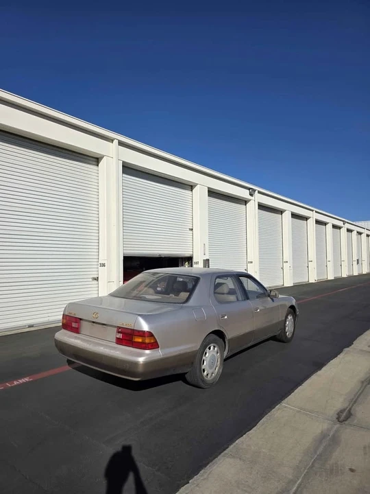 1995 Lexus LS 2nd Gen - Image 7 of 14