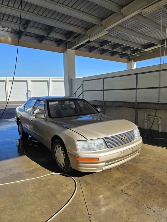 1995 Lexus LS 2nd Gen - Image 4 of 14