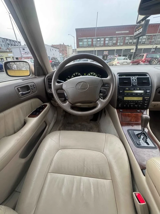 1995 Lexus LS 2nd Gen - Image 15 of 20