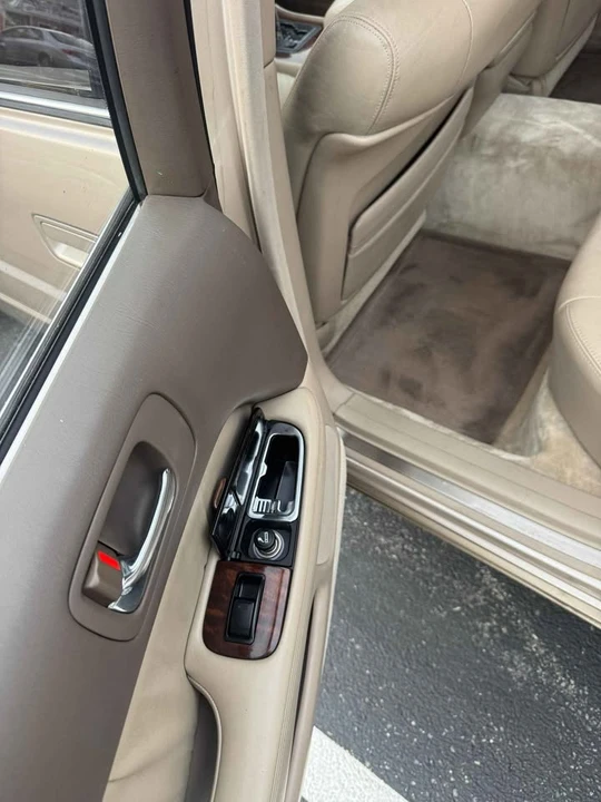 1995 Lexus LS 2nd Gen - Image 12 of 20