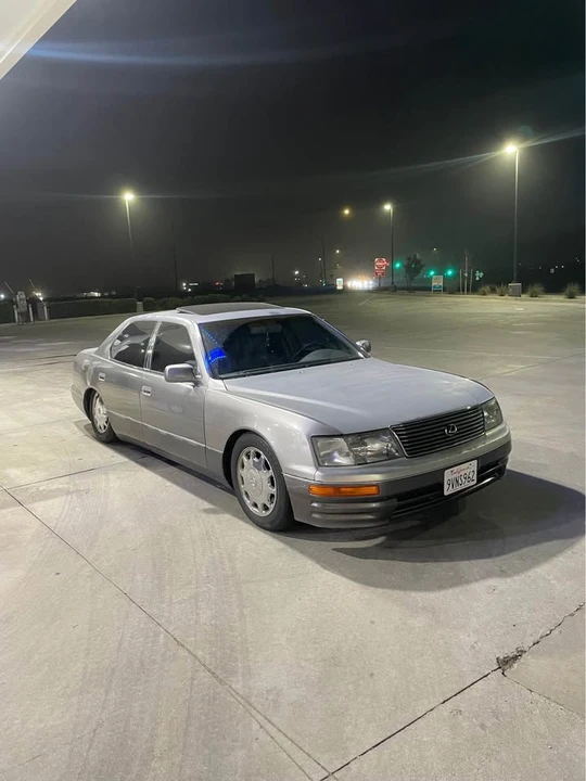 1995 Lexus LS 2nd Gen - Image 9 of 9