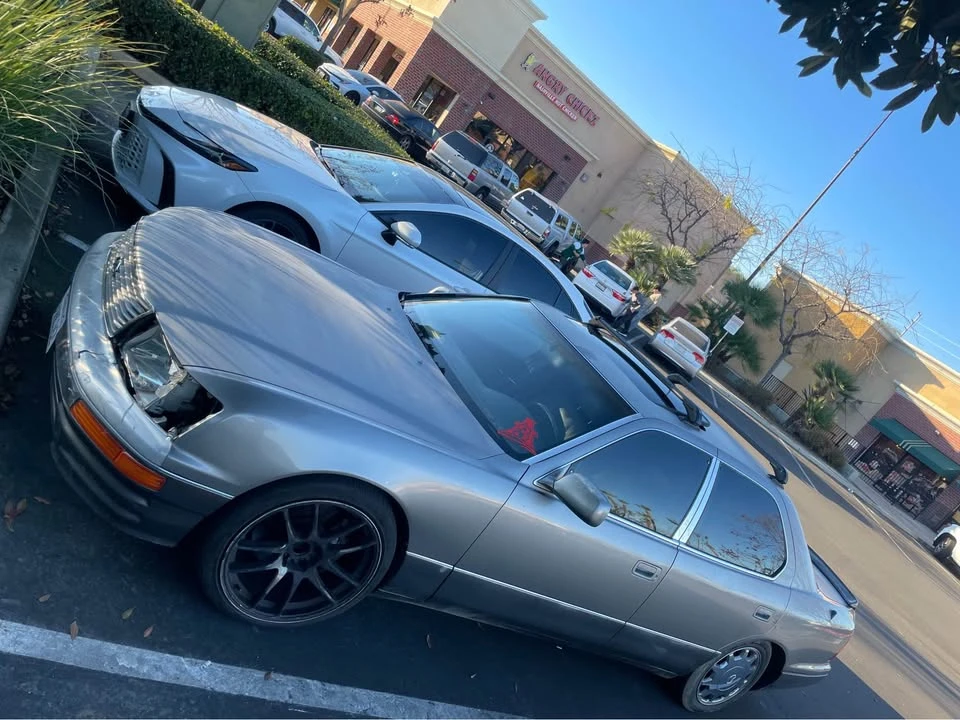 1995 Lexus LS 2nd Gen - Image 2 of 9