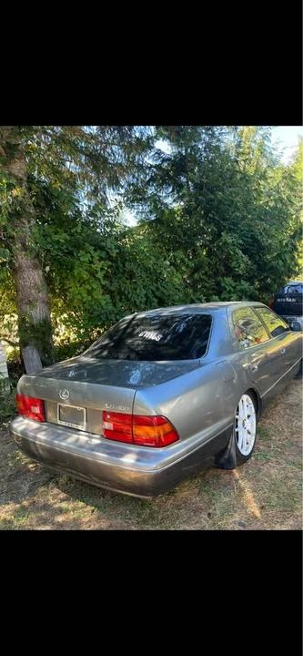 1995 Lexus LS 2nd Gen - Image 5 of 7