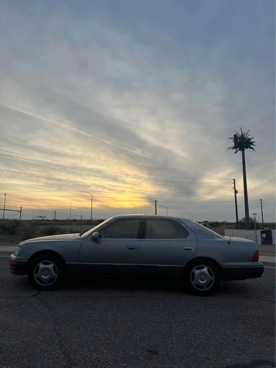 1995 Lexus LS 2nd Gen - Image 4 of 10