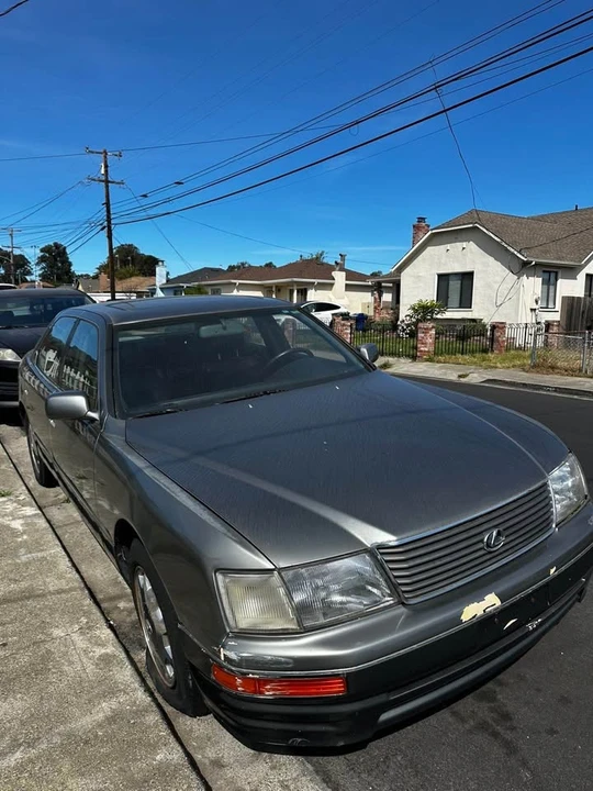 1995 Lexus LS 2nd Gen - Image 2 of 6