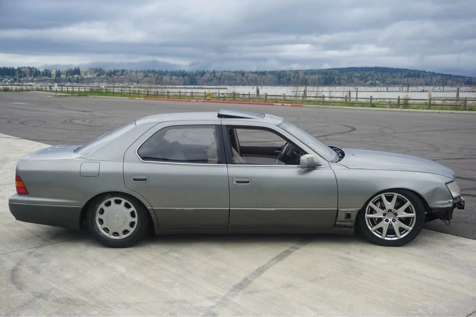 1995 Lexus LS 2nd Gen - Image 3 of 5