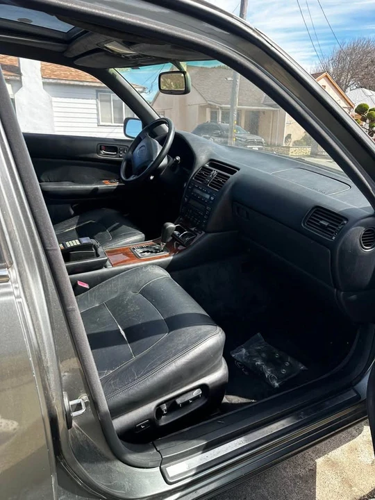 1995 Lexus LS 2nd Gen - Image 4 of 6