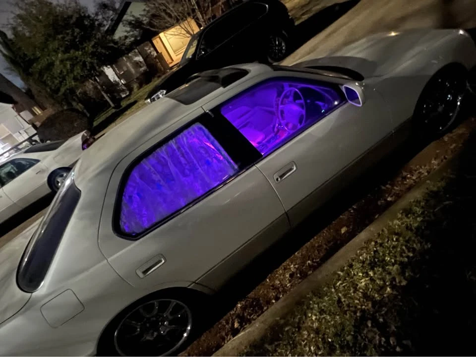 1995 Lexus LS 2nd Gen - Image 8 of 9