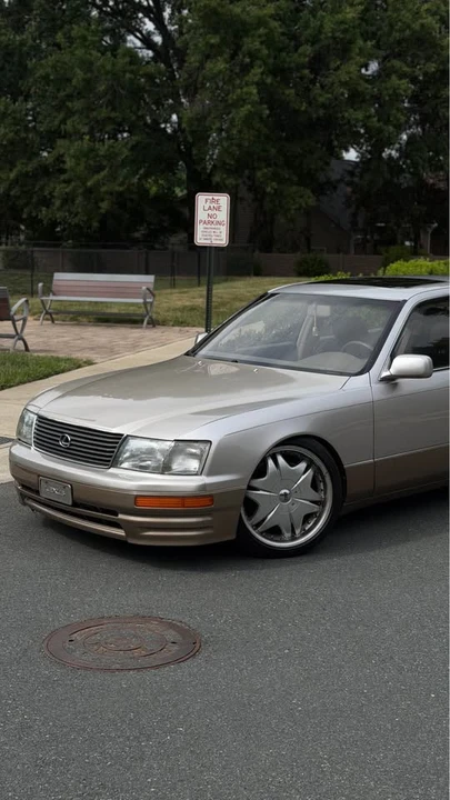 1995 Lexus LS 2nd Gen - Image 4 of 17