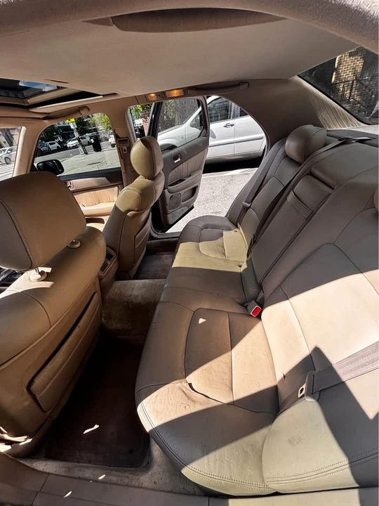 1995 Lexus LS 2nd Gen - Image 10 of 17