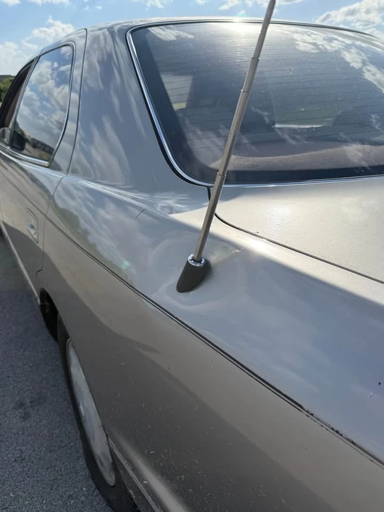 1995 Lexus LS 2nd Gen - Image 6 of 16