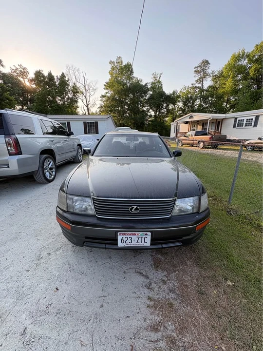 1995 Lexus LS 2nd Gen - Image 4 of 12