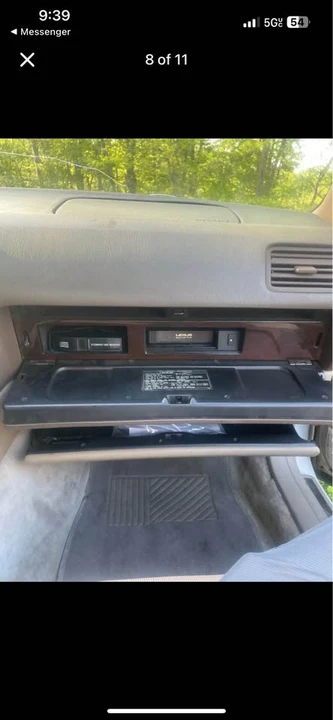 1995 Lexus LS 2nd Gen - Image 5 of 8