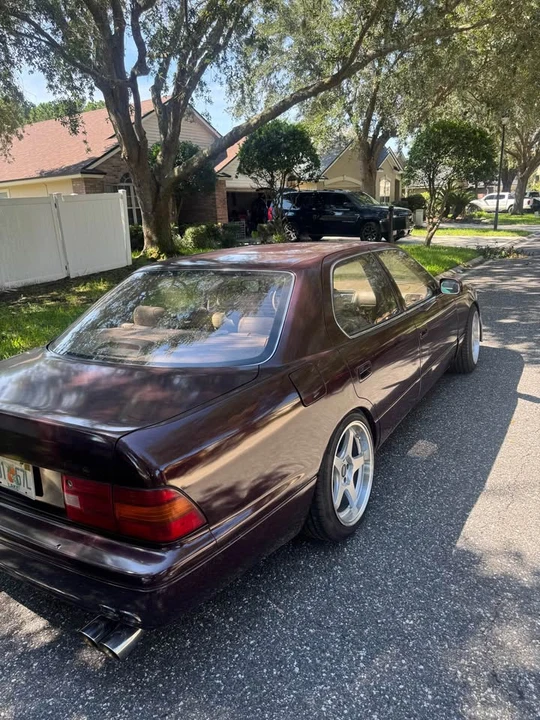 1995 Lexus LS 2nd Gen - Image 3 of 11
