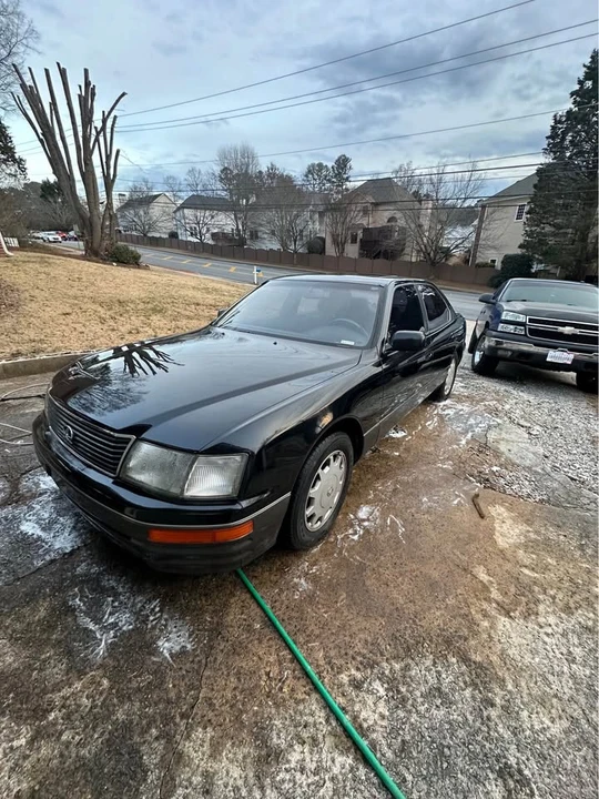 1995 Lexus LS 2nd Gen - Image 2 of 8