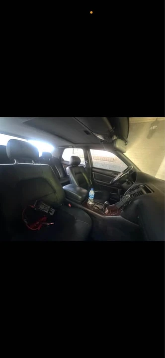 1995 Lexus LS 2nd Gen - Image 3 of 8