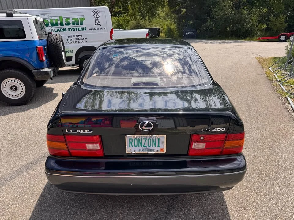 1995 Lexus LS 2nd Gen - Image 2 of 16