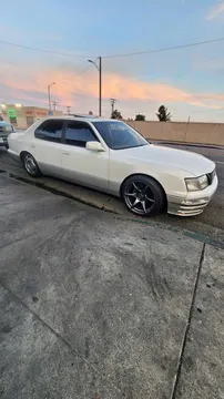 1995 Lexus LS 400 Sedan